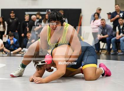 Thumbnail 3 in Roosevelt Invitational photogallery.