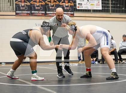 Thumbnail 2 in Roosevelt Invitational photogallery.