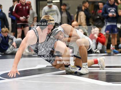 Thumbnail 1 in Roosevelt Invitational photogallery.