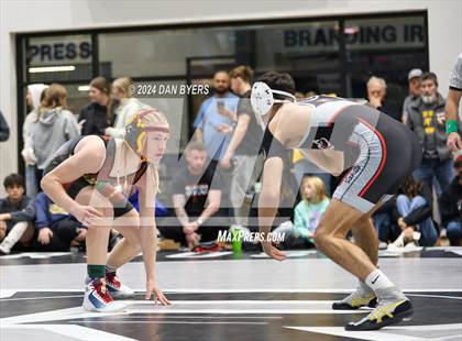 Thumbnail 3 in Roosevelt Invitational photogallery.