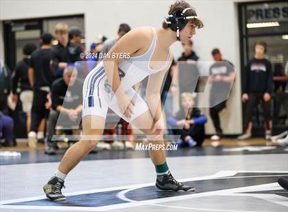 Thumbnail 2 in Roosevelt Invitational photogallery.