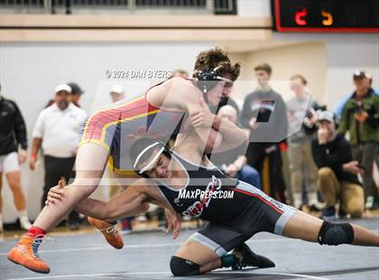 Thumbnail 2 in Roosevelt Invitational photogallery.