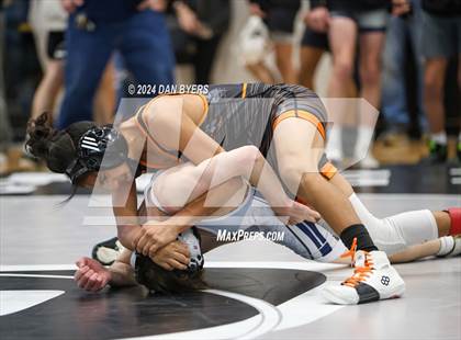 Thumbnail 3 in Roosevelt Invitational photogallery.