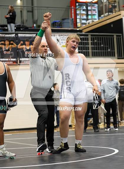 Thumbnail 3 in Roosevelt Invitational photogallery.