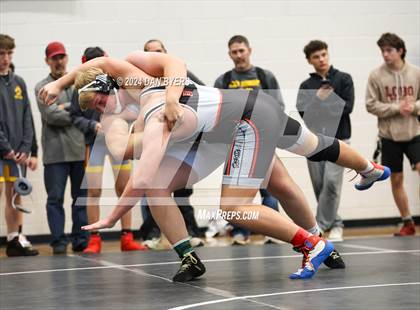 Thumbnail 3 in Roosevelt Invitational photogallery.