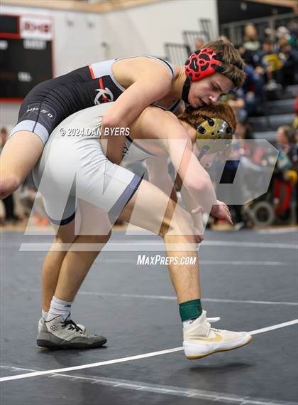 Thumbnail 3 in Roosevelt Invitational photogallery.