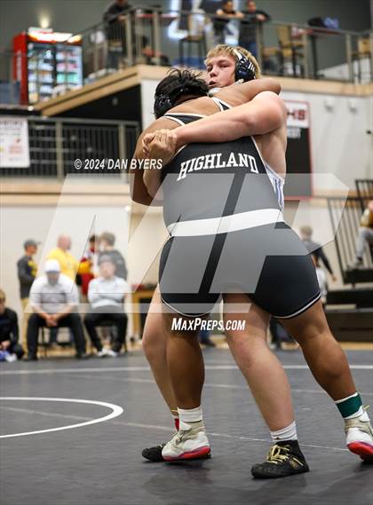 Thumbnail 1 in Roosevelt Invitational photogallery.