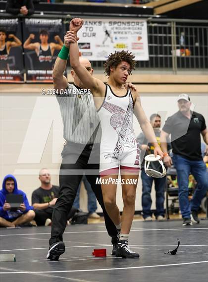 Thumbnail 3 in Roosevelt Invitational photogallery.