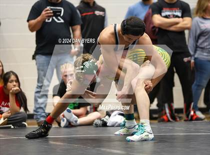 Thumbnail 1 in Roosevelt Invitational photogallery.