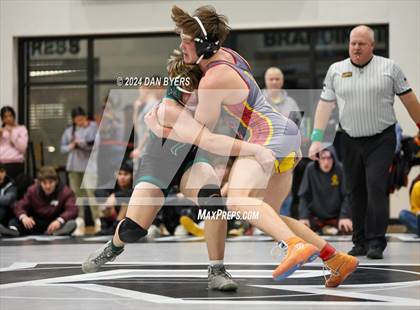 Thumbnail 1 in Roosevelt Invitational photogallery.