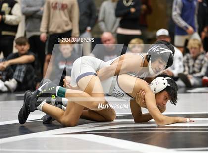 Thumbnail 2 in Roosevelt Invitational photogallery.