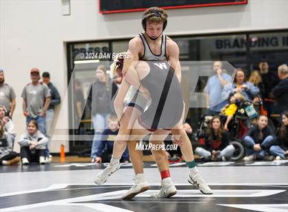 Thumbnail 2 in Roosevelt Invitational photogallery.