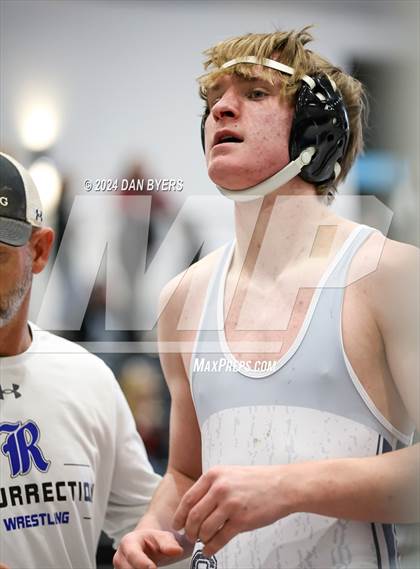 Thumbnail 2 in Roosevelt Invitational photogallery.