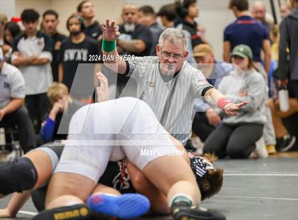 Thumbnail 3 in Roosevelt Invitational photogallery.
