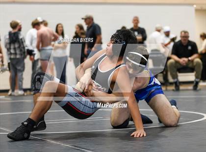 Thumbnail 2 in Roosevelt Invitational photogallery.