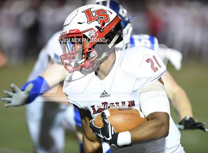 Thumbnail 2 in Miamisburg vs. La Salle (OSHSAA Division 2 Regional Final) photogallery.