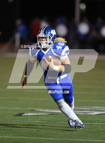 Thumbnail 2 in Miamisburg vs. La Salle (OSHSAA Division 2 Regional Final) photogallery.