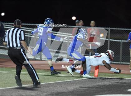 Thumbnail 2 in Miamisburg vs. La Salle (OSHSAA Division 2 Regional Final) photogallery.