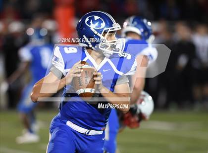Thumbnail 1 in Miamisburg vs. La Salle (OSHSAA Division 2 Regional Final) photogallery.
