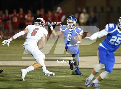 Thumbnail 3 in Miamisburg vs. La Salle (OSHSAA Division 2 Regional Final) photogallery.