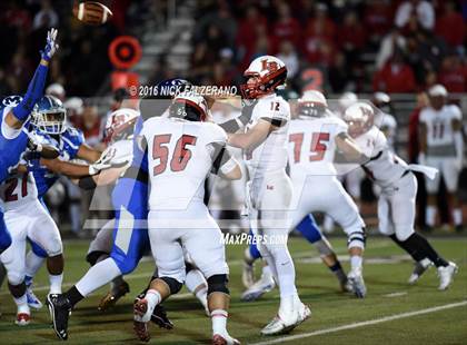 Thumbnail 3 in Miamisburg vs. La Salle (OSHSAA Division 2 Regional Final) photogallery.