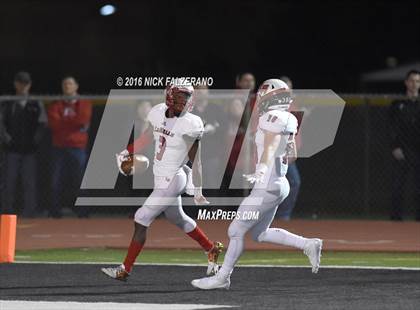 Thumbnail 2 in Miamisburg vs. La Salle (OSHSAA Division 2 Regional Final) photogallery.
