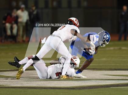 Thumbnail 3 in Miamisburg vs. La Salle (OSHSAA Division 2 Regional Final) photogallery.