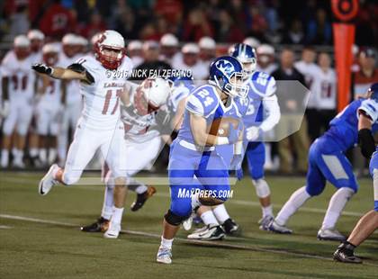 Thumbnail 3 in Miamisburg vs. La Salle (OSHSAA Division 2 Regional Final) photogallery.