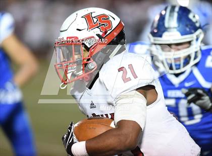Thumbnail 3 in Miamisburg vs. La Salle (OSHSAA Division 2 Regional Final) photogallery.