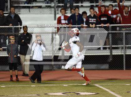 Thumbnail 3 in Miamisburg vs. La Salle (OSHSAA Division 2 Regional Final) photogallery.