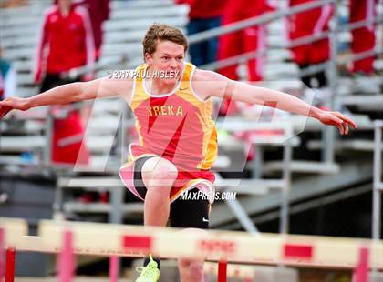 Thumbnail 2 in Eagle Classic Relays photogallery.