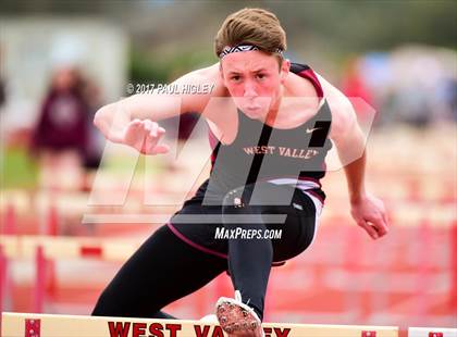 Thumbnail 1 in Eagle Classic Relays photogallery.