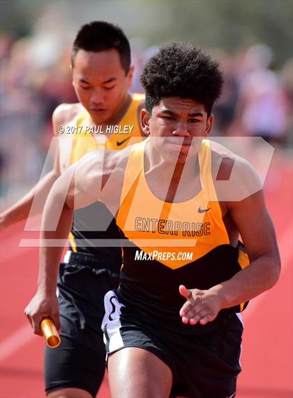 Thumbnail 2 in Eagle Classic Relays photogallery.