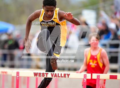 Thumbnail 1 in Eagle Classic Relays photogallery.