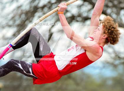 Thumbnail 2 in Eagle Classic Relays photogallery.