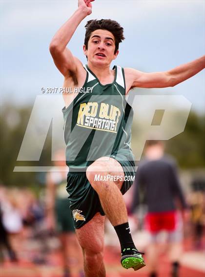 Thumbnail 2 in Eagle Classic Relays photogallery.