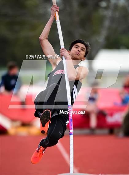 Thumbnail 3 in Eagle Classic Relays photogallery.