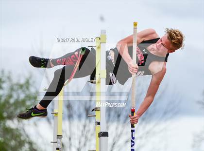 Thumbnail 3 in Eagle Classic Relays photogallery.