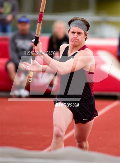 Thumbnail 1 in Eagle Classic Relays photogallery.
