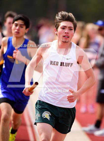 Thumbnail 2 in Eagle Classic Relays photogallery.