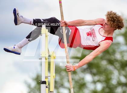 Thumbnail 2 in Eagle Classic Relays photogallery.