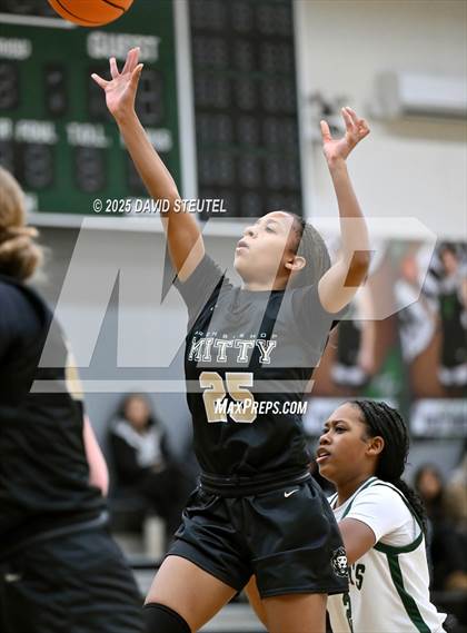 Thumbnail 2 in Archbishop Mitty vs. St. Mary's (St. Mary's MLK Classic) photogallery.