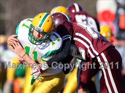 Thumbnail 2 in Clinton vs Leicester (MIAA Division 5 Central Final) photogallery.