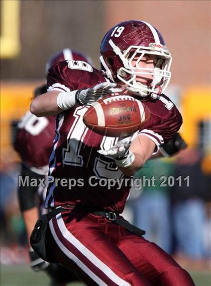 Thumbnail 3 in Clinton vs Leicester (MIAA Division 5 Central Final) photogallery.