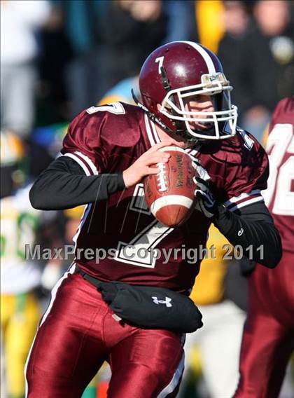 Thumbnail 2 in Clinton vs Leicester (MIAA Division 5 Central Final) photogallery.