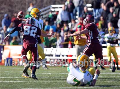 Thumbnail 2 in Clinton vs Leicester (MIAA Division 5 Central Final) photogallery.