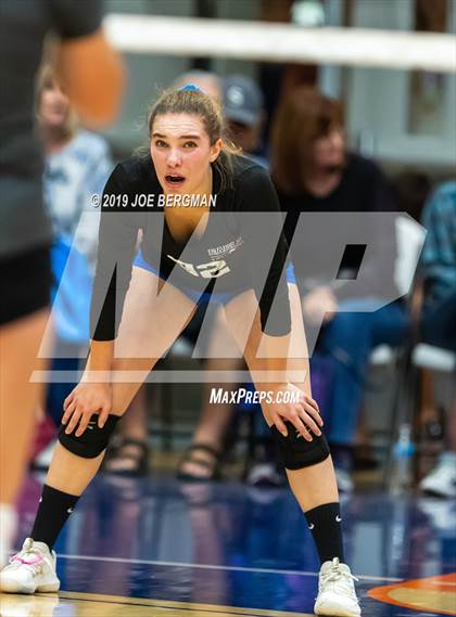 Thumbnail 3 in Bakersfield Christian vs. Stockdale (CIF-CS D2 Final) photogallery.