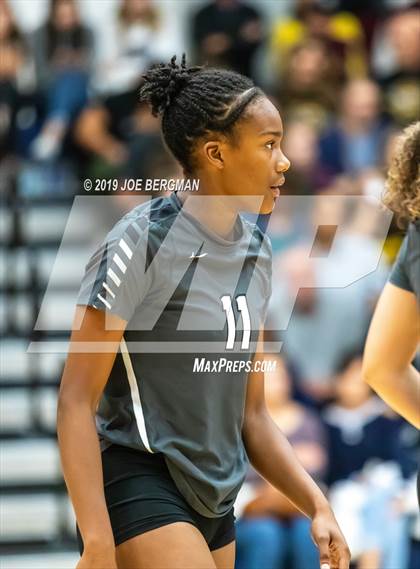 Thumbnail 3 in Bakersfield Christian vs. Stockdale (CIF-CS D2 Final) photogallery.