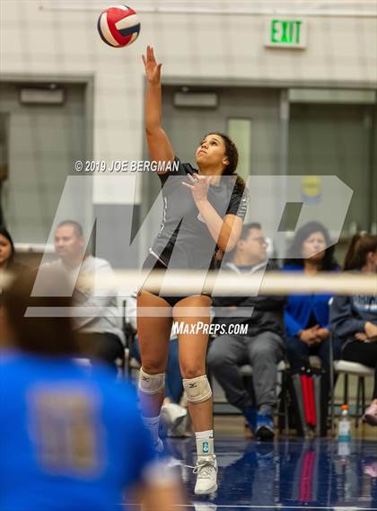 Thumbnail 3 in Bakersfield Christian vs. Stockdale (CIF-CS D2 Final) photogallery.