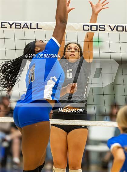 Thumbnail 1 in Bakersfield Christian vs. Stockdale (CIF-CS D2 Final) photogallery.